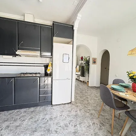 Cozy Retreat In A Quiet Area * Torrevieja