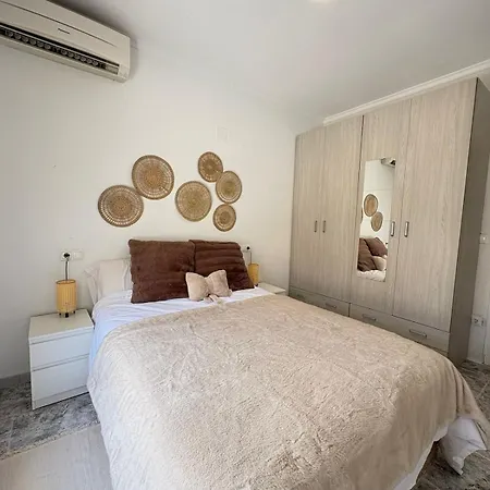 Cozy Retreat In A Quiet Area Torrevieja